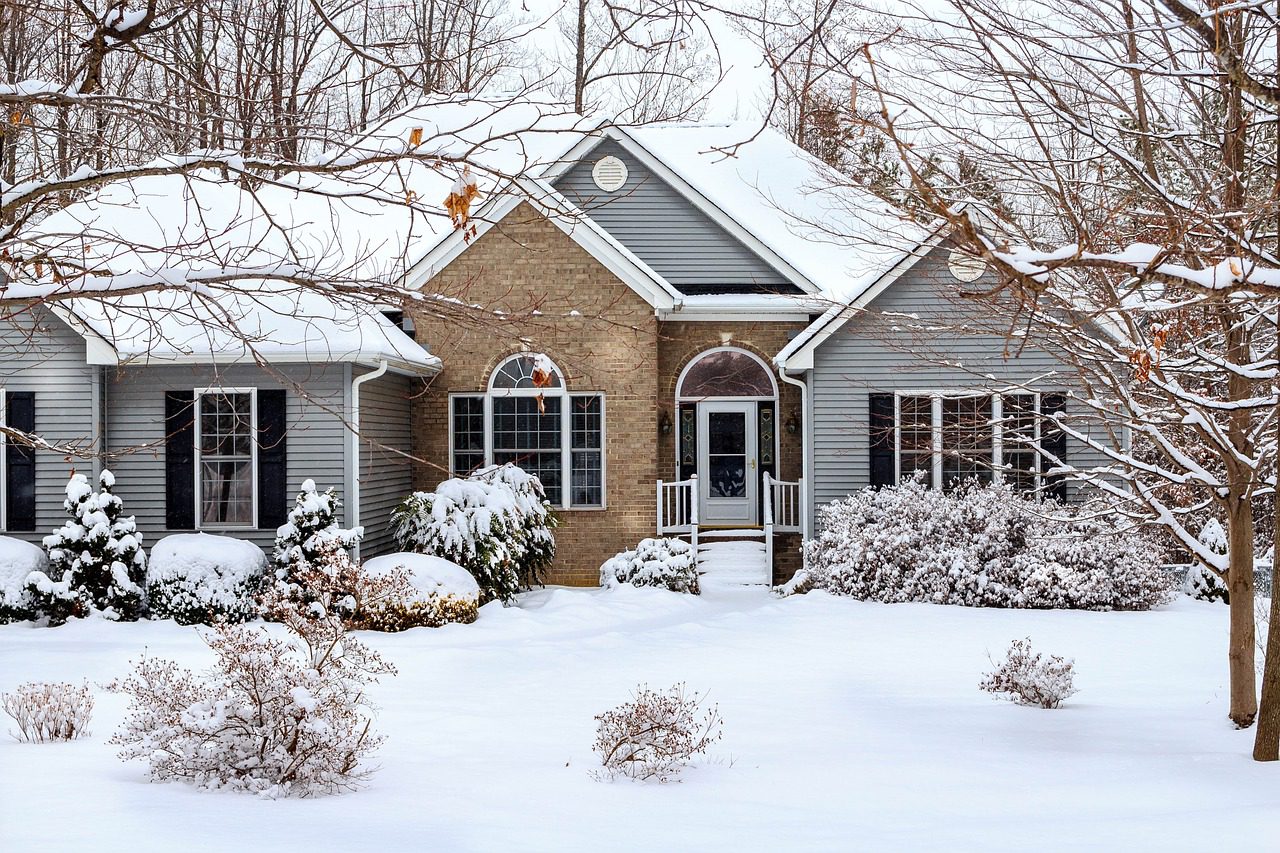 Home in winter - Keep Your Pipes From Freezing